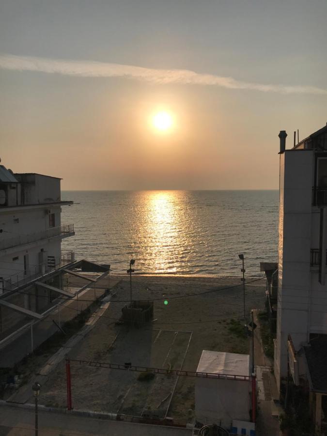 Nisel Seaside Daire Paralía Dış mekan fotoğraf