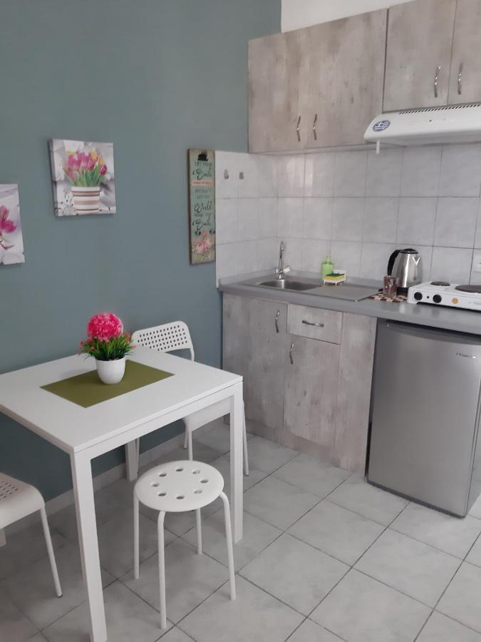 Nisel Seaside Daire Paralía Dış mekan fotoğraf